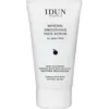 Face Scrub Smoothing