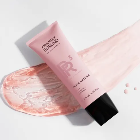 Oil-to-milk Cleanser
