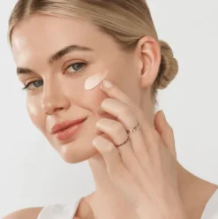 Rose Nature Supreme Glow Cream Gel